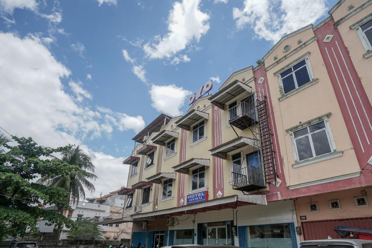 OYO 448 Hotel Central Palembang Buitenkant foto